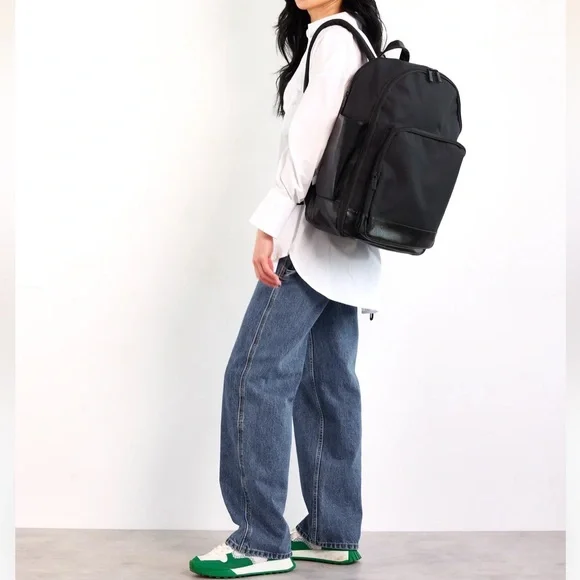 BEIS THE TRAVEL BACKPACK IN BLACK - Picture 4 of 9
